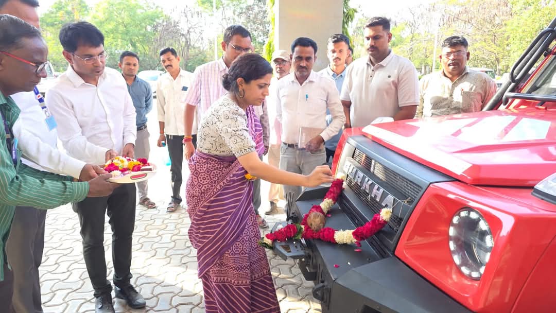 नंदुरबार व शहादा नगरपालिकेला मिनी रेस्क्यू टेंडर अग्निशमन वाहने प्रदान