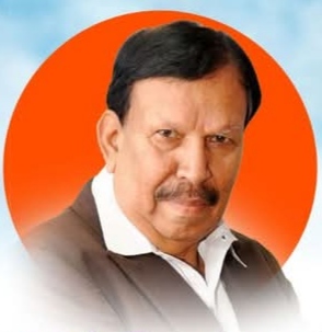 कामठी चे माजी आमदार यादवराव भोयर यांच्या पुर्णाक्रृती पुतळ्याचे कांग्रेस प्रदेशाध्यक्ष हर्षवर्धन सपकाळ व माजी मंत्री बाळासाहेब थोरात यांच्या हस्ते अनावरण