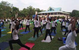 आंतरराष्ट्रीय योग दिना निमित्त ड्रॅगन पॅलेस कॅम्पस येथे योगा कार्यक्रमाचे आयोजन, भारतीय वायुसेनेचा होता प्रमुख सहभाग