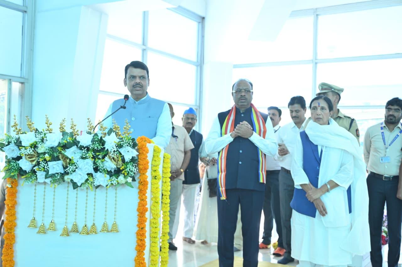 आंतरराष्ट्रीय बुद्ध विचारातून साकारलेले ड्रॅगन पॅलेस खरोखरच अद्भुत – मुख्यमंत्री फडणवीस