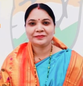 महादुला नगरपंचायत निवडणुक-नगराध्यक्षपदासाठी आज दाखल करणार कांग्रेसच्या सुषमा रत्नदीप रंगारी आपला उमेदवारी अर्ज